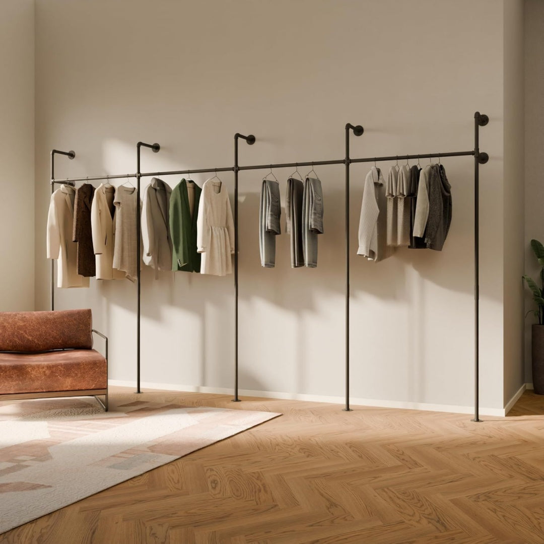 Das Sideboard zeigt eine Wandmontage in Schwarz