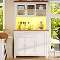 Hochschrank mit LED Beleuchtung und Glastueren