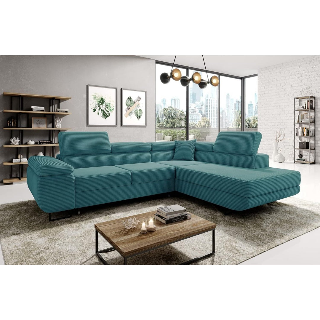 Eine hohe Rueckenlehne ergaenzt das Sofa